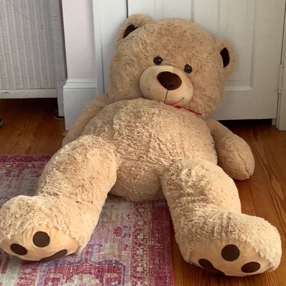 MorisMos Giant Teddy Bear